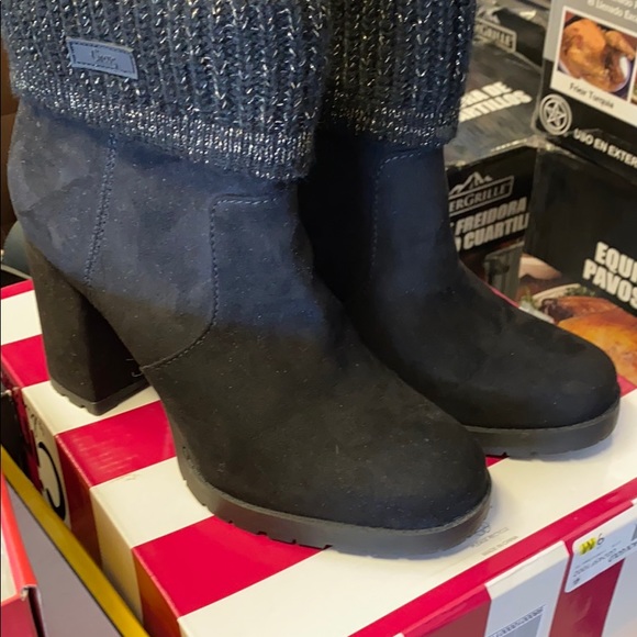 Boots - Picture 1 of 3